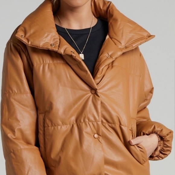 LIONESS faux leather caramel colored oversized puffer jacket - Picture 2 of 7